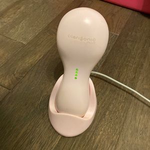 Pink Clarisonic PLUS Sonic Skin Cleansing System